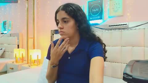 Snapshot of anahi_maite chatting on 07-15-26, 07:08 Anahi online show from 07-15-26, 07:08
