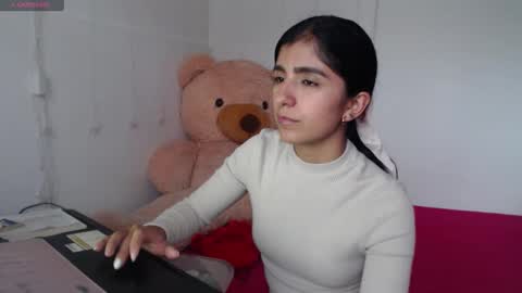 Snapshot of anahibrowns95 chatting on 01-07-26, 06:54 Anahi Browns online show from 01-07-26, 06:54