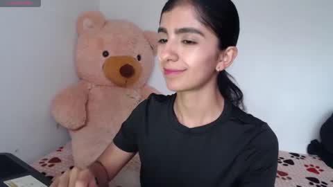 Snapshot of anahibrowns95 chatting on 02-16-26, 03:30 Anahi Browns online show from 02-16-26, 03:30