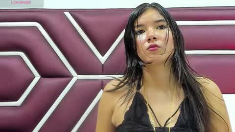 Snapshot of anaia_ chatting on 12-13-25, 07:53 Anaia online show from 12-13-25, 07:53