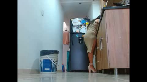 Snapshot of anaids_dam chatting on 11-30-25, 04:00 anaids online show from 11-30-25, 04:00