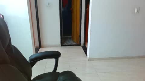 Snapshot of anaids_dam chatting on 12-01-25, 06:24 anaids online show from 12-01-25, 06:24