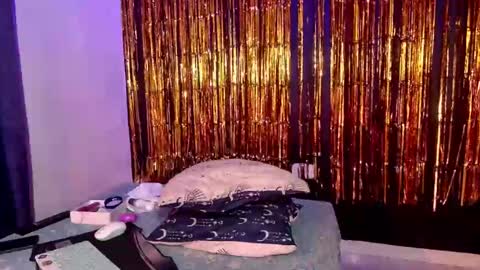 anais  cooper  online show from 02-09-25, 08:45