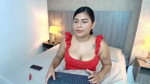 Snapshot of anais_espinosa chatting on 05-27-26, 11:29 Anais online show from 05-27-26, 11:29