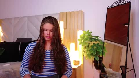 Anaise  online show from 10-03-25, 11:29