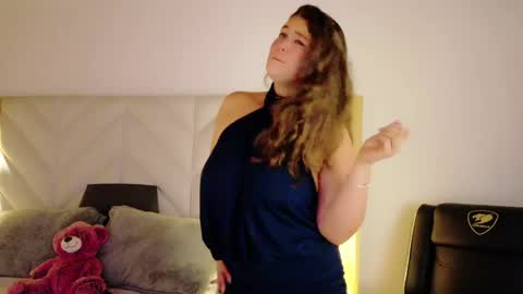 Anaise  online show from 05-27-26, 11:40