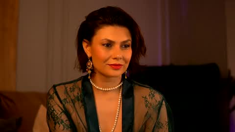 Anais online show from 02-06-25, 05:14