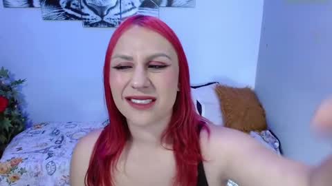 Snapshot of analia_01 chatting on 02-15-25, 10:44 Analia online show from 02-15-25, 10:44