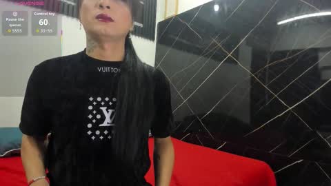 Analia smith online show from 11-29-25, 03:20