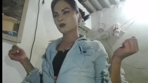 Analia smith online show from 07-29-26, 07:39