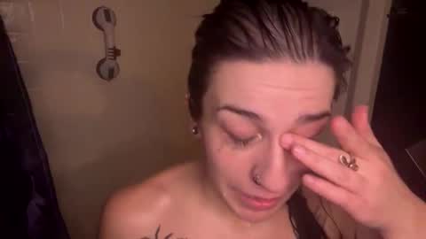 AnaLove online show from 10-21-25, 02:01