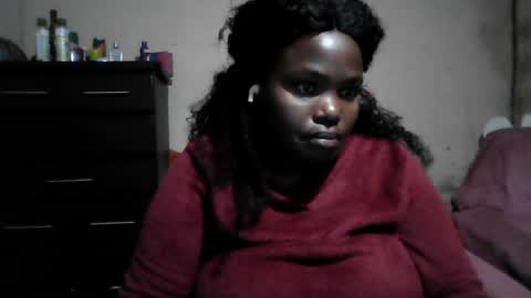 Snapshot of analslut1987 chatting on 06-18-26, 04:02 analslut1987 online show from 06-18-26, 04:02