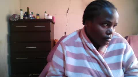 Snapshot of analslut1987 chatting on 07-10-26, 07:12 analslut1987 online show from 07-10-26, 07:12