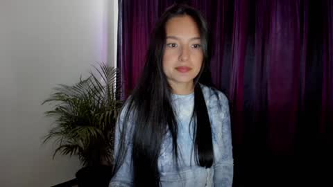 Snapshot of anamarieh chatting on 01-15-25, 04:43 Ann online show from 01-15-25, 04:43