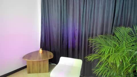 Snapshot of anamarieh chatting on 09-11-25, 05:35 Ann online show from 09-11-25, 05:35