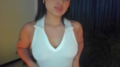 Snapshot of anamarieh chatting on 10-17-25, 06:32 Ann online show from 10-17-25, 06:32