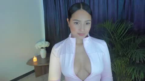 Snapshot of anamarieh chatting on 10-30-25, 05:46 Ann online show from 10-30-25, 05:46