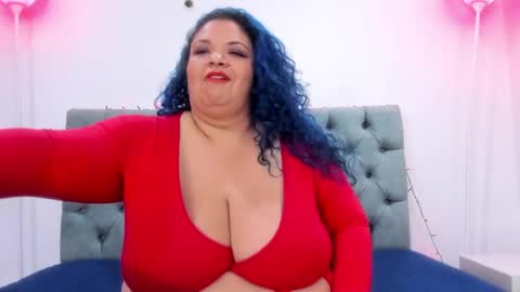 Snapshot of anamariiarios chatting on 01-16-25, 08:03 Ana Maria online show from 01-16-25, 08:03