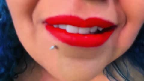Snapshot of anamariiarios chatting on 02-24-25, 11:09 Ana Maria online show from 02-24-25, 11:09