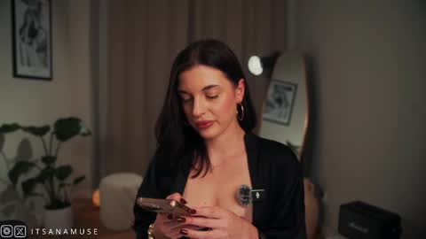 Ana online show from 10-12-25, 09:36