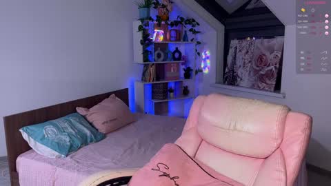 Ananasteisha online show from 12-30-24, 05:15