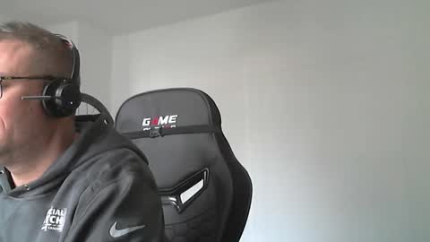 Andi online show from 11-10-25, 09:52