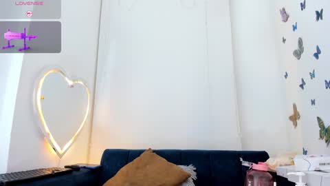 Snapshot of anasofia_07s chatting on 02-07-25, 07:18 anasofia_07s online show from 02-07-25, 07:18