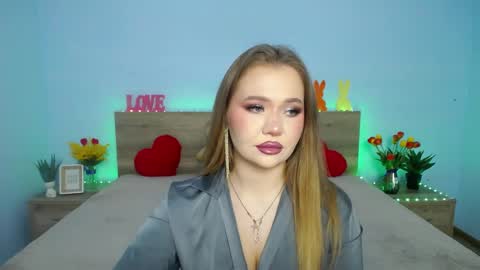 Snapshot of anastacyyellig chatting on 03-08-25, 08:46 anastacyyellig online show from 03-08-25, 08:46