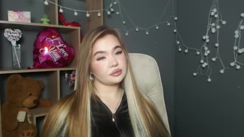 anastacyyellig online show from 02-15-26, 09:00