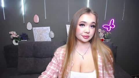 anastacyyellig online show from 04-05-26, 08:17