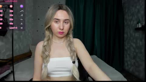 Snapshot of anastasia_gold1 chatting on 02-21-25, 05:56 anna online show from 02-21-25, 05:56