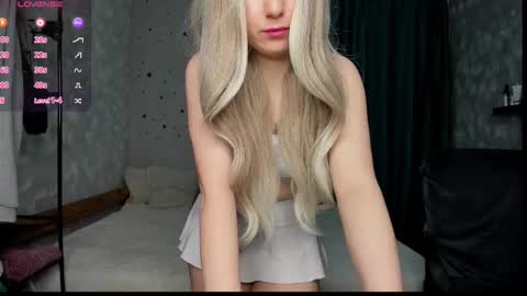 Snapshot of anastasia_gold1 chatting on 03-06-25, 02:30 anna online show from 03-06-25, 02:30