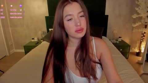 Snapshot of anastasize chatting on 09-24-25, 12:14 Anastasia online show from 09-24-25, 12:14