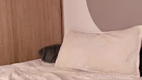 Anastassia online show from 02-11-25, 06:08