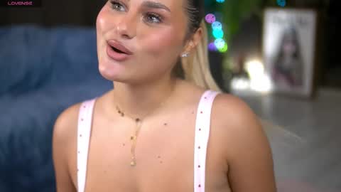 AnastasyaNoir online show from 11-10-25, 05:50