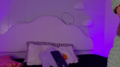 Snapshot of anavicc__ chatting on 07-20-26, 09:34 Kendra online show from 07-20-26, 09:34