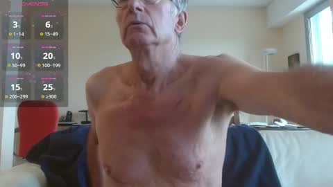 Snapshot of anax69 chatting on 05-06-26, 07:46 mario online show from 05-06-26, 07:46