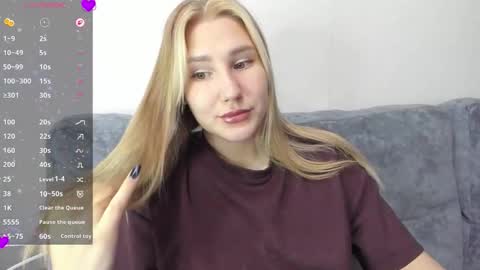 Snapshot of and1sa chatting on 01-11-26, 03:28 Andisa online show from 01-11-26, 03:28