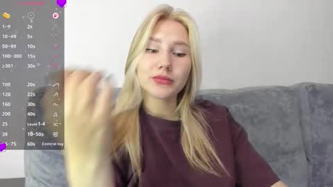 Snapshot of and1sa chatting on 01-14-26, 11:16 Andisa online show from 01-14-26, 11:16