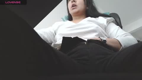 Snapshot of anddrea_ chatting on 09-19-25, 11:33 online show from 09-19-25, 11:33