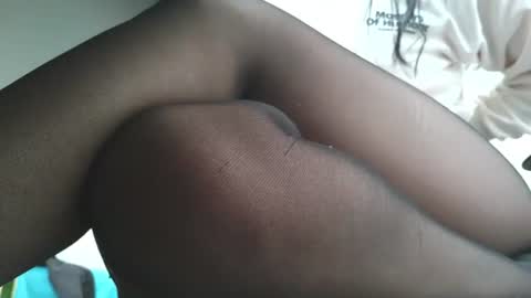 Snapshot of anddrea_ chatting on 07-21-26, 11:45 online show from 07-21-26, 11:45