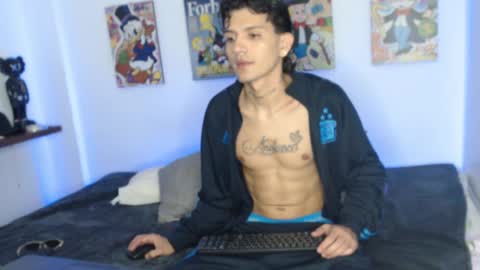 Snapshot of andersonz98 chatting on 02-11-25, 05:47 andersonZ98 online show from 02-11-25, 05:47