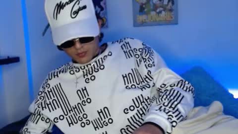 Snapshot of andersonz98 chatting on 02-20-25, 01:25 andersonZ98 online show from 02-20-25, 01:25