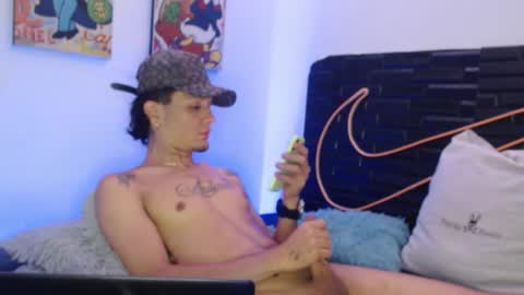 Snapshot of andersonz98 chatting on 09-26-25, 06:28 andersonZ98 online show from 09-26-25, 06:28