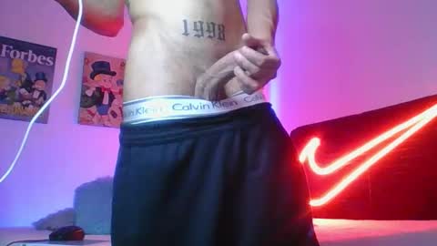 Snapshot of andersonz98 chatting on 10-03-25, 01:24 andersonZ98 online show from 10-03-25, 01:24