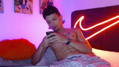 Snapshot of andersonz98 chatting on 11-27-25, 06:59 andersonZ98 online show from 11-27-25, 06:59