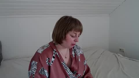 Snapshot of andorphina chatting on 03-17-26, 10:40 Andorphin online show from 03-17-26, 10:40