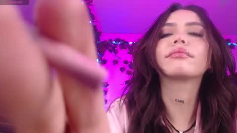 Snapshot of andra_rosse chatting on 02-26-26, 09:19 Andra de la Rosse online show from 02-26-26, 09:19