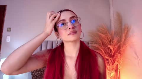 Andra Cyrus online show from 10-15-25, 11:43