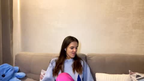 Sophie Lane online show from 11-04-25, 01:21